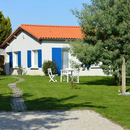 Holiday home Maison Lumineuse Proche Nantes, Jardin Privatif, Parking, Wi-fi, Cuisine Equipee, Equipements Bebe - Fr-1-306-1018