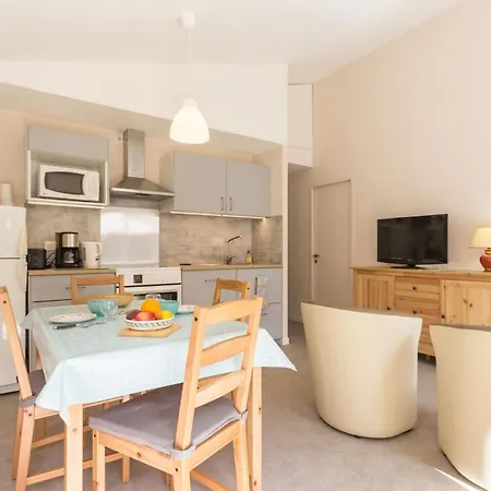 Maison Lumineuse Proche Nantes, Jardin Privatif, Parking, Wi-fi, Cuisine Equipee, Equipements Bebe - Fr-1-306-1018 *